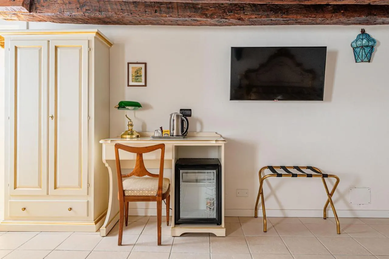 Apartment Casa Leone- Cozy And Central Flat In Venice