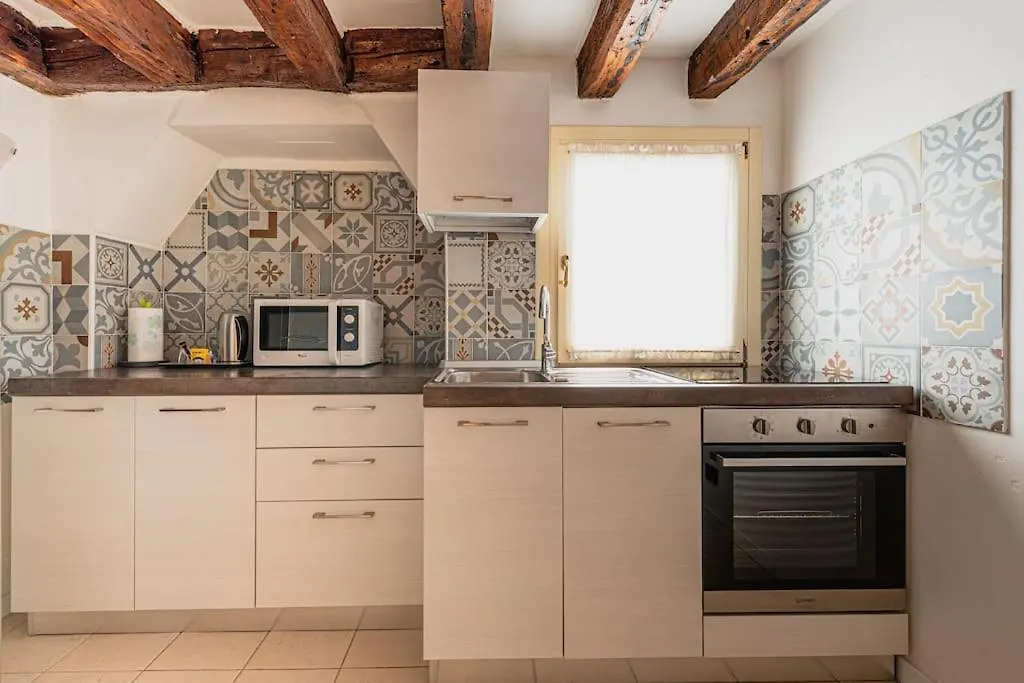 Apartment Casa Leone- Cozy And Central Flat In Venice