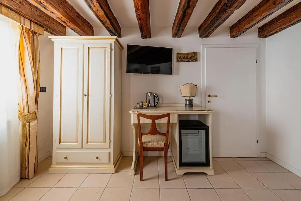 Casa Leone- Cozy And Central Flat In Venice Italy