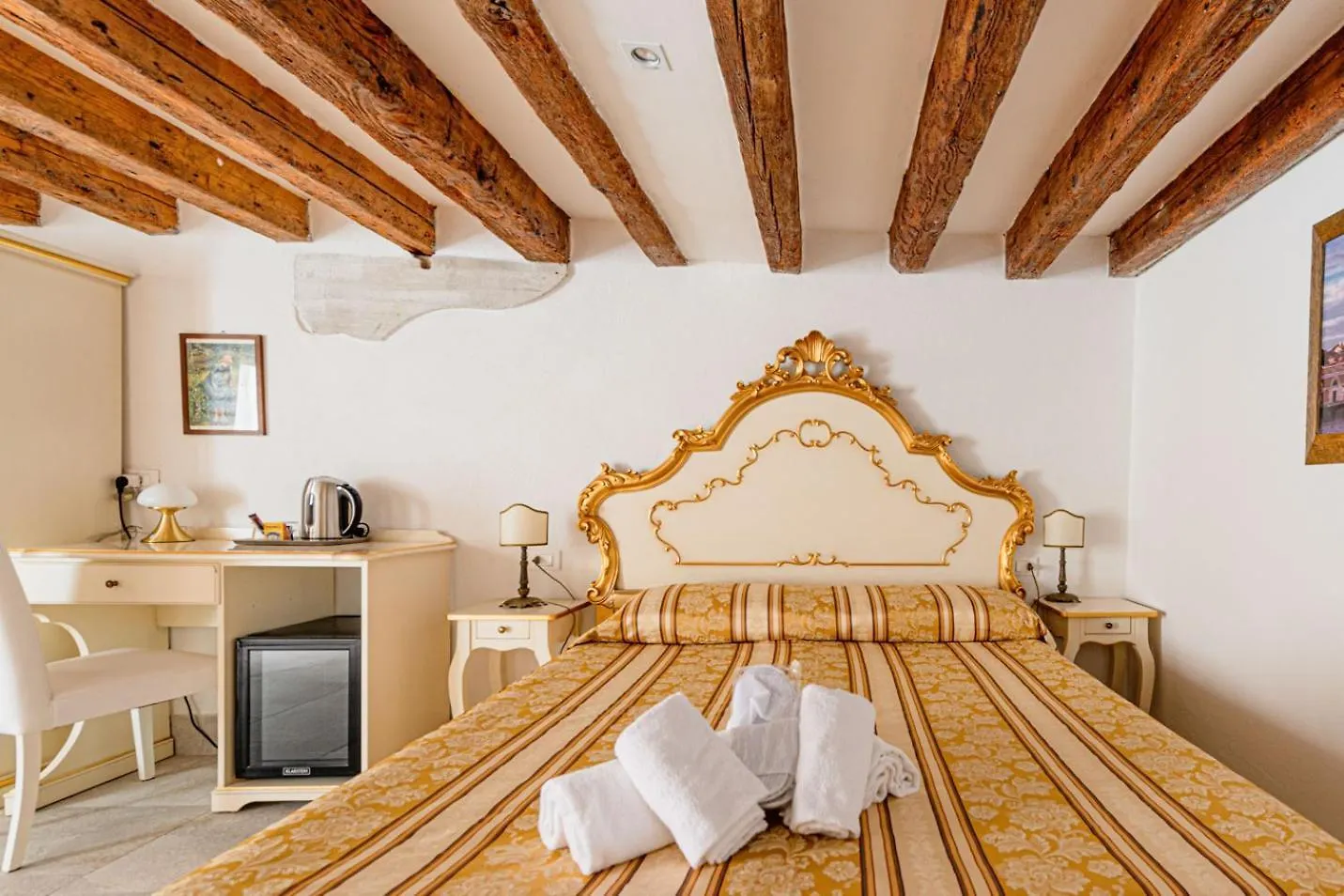 Casa Leone- Cozy And Central Flat In Venice 0*,  Italy